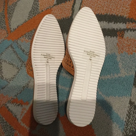 Women’s Adrienne Vittadini Mules - Picture 8 of 9